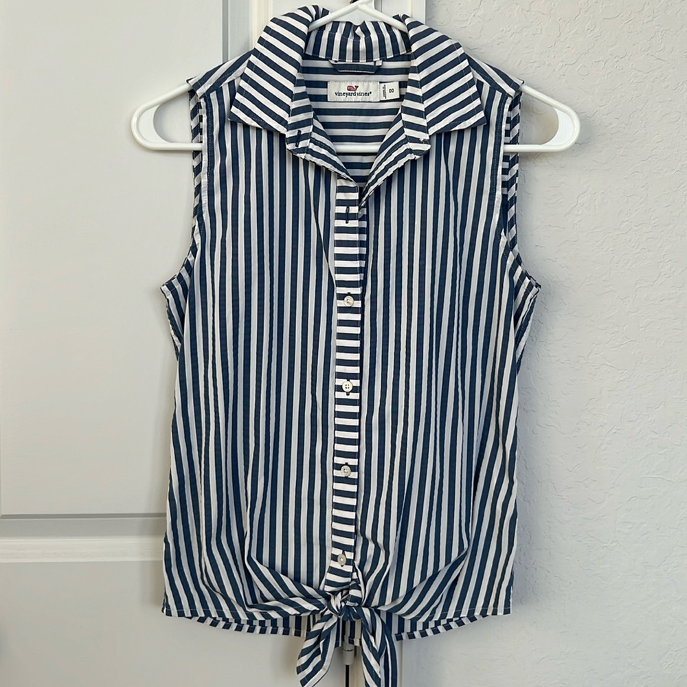 Vineyard Vines Sleeveless Button-down, Size 00